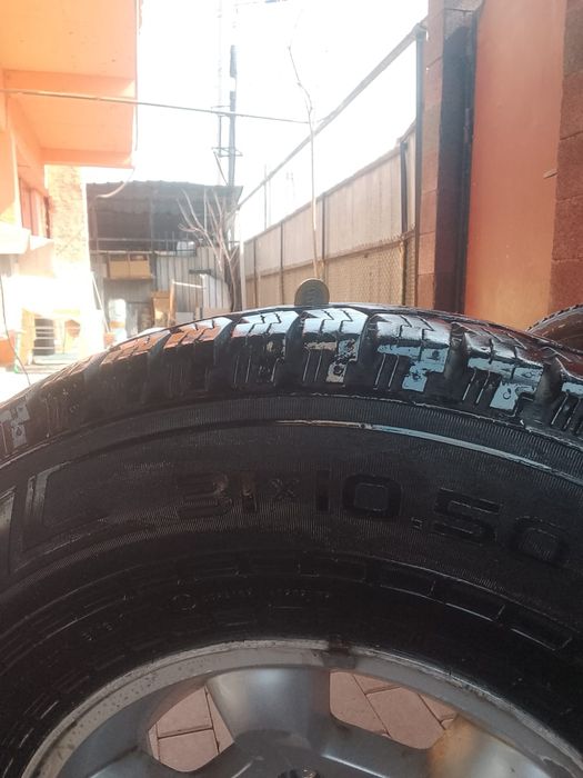 Продам багажник и колеса