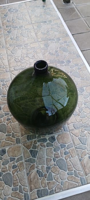 Плетени стъклени дамаджани за ползване