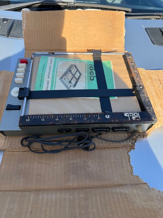 Уред  за рамкиране на снимки