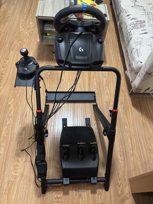 Logitech G923 Xbox + шифтър. Стойка отделно