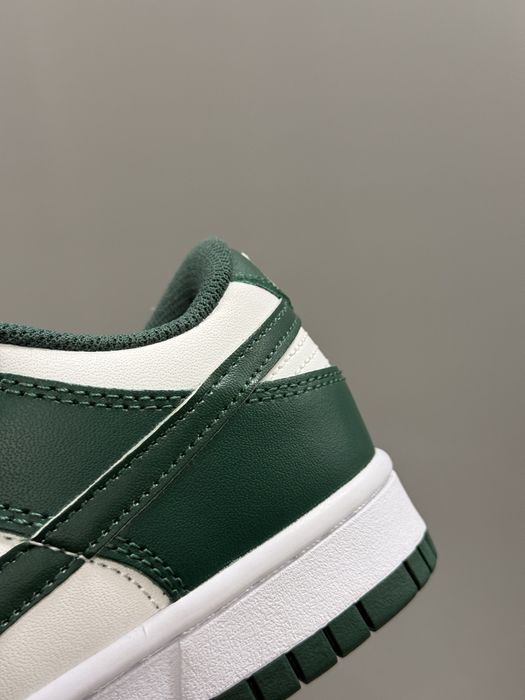 кроссовки Nike Dunk Low “Michigan State” (White / Green).