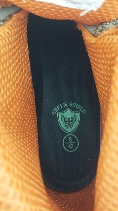 Продается Спец ботинок