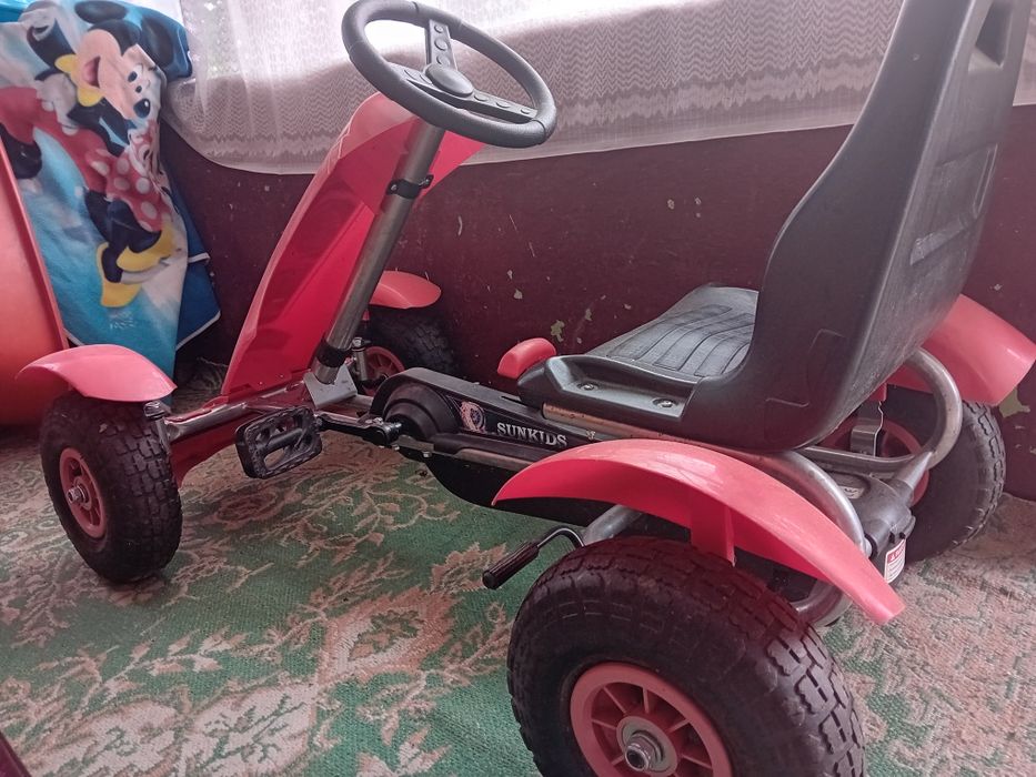 Atv pt copii  cu pedale