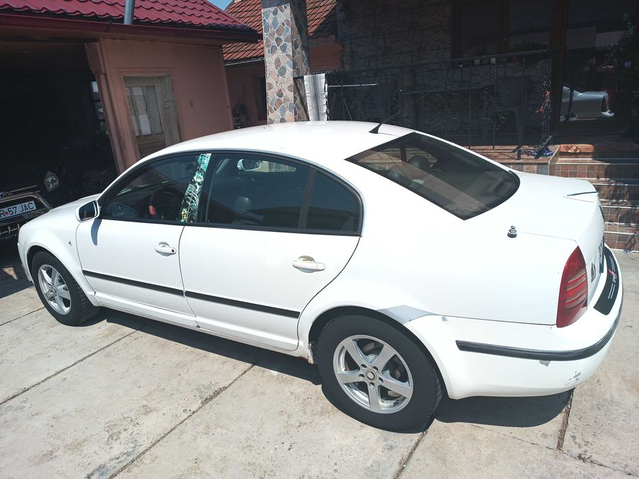Autoturism Skoda Superb 2005 1,9 TDI