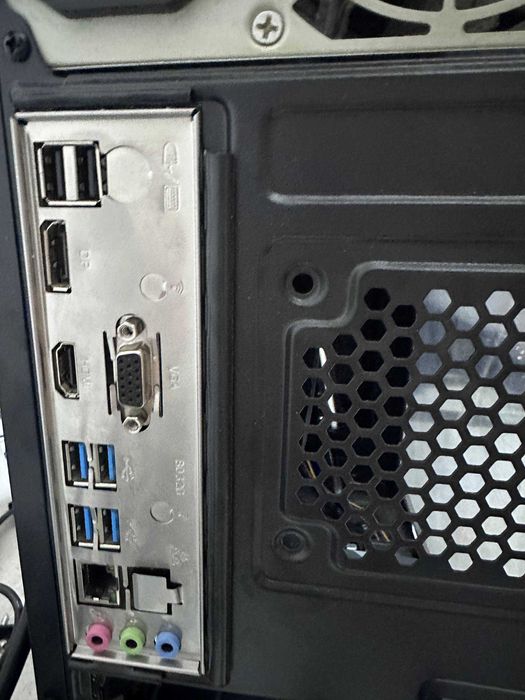 Офисный кейс 10 поколения / I3 10100 + DDR4