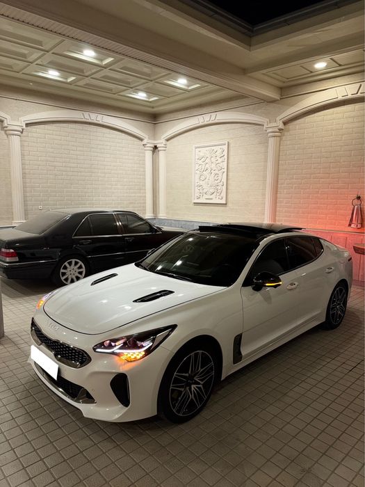 Kia stinger 2022 AWD