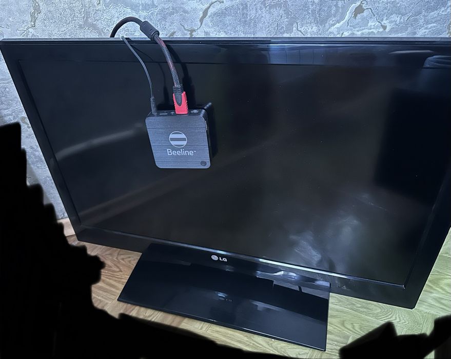 Продам телевизор марки LG