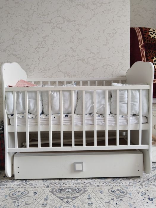 Продам десткии кроват