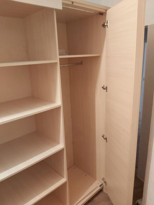 Продам шкаф в хорошем состояние