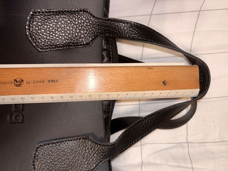 Geanta O Bag neagra