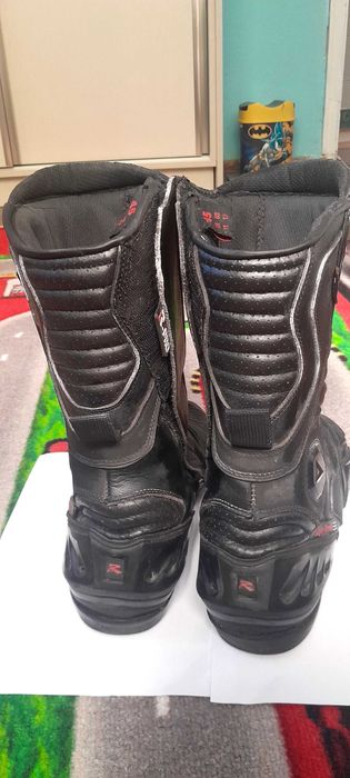 Мото ботуши за пистов мотор