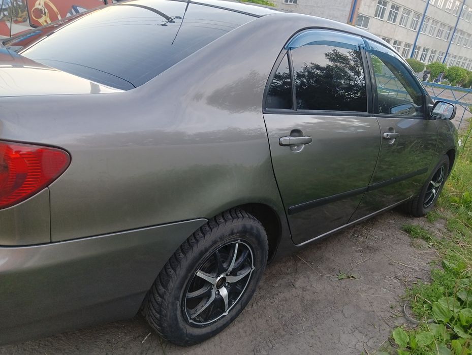 Продам тоиëту Королла