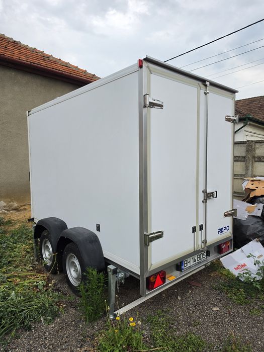Vand remorca frigorifica 2-10 grade