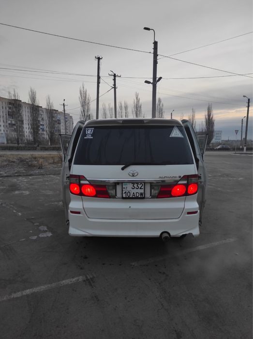 Alphard, 2004 года