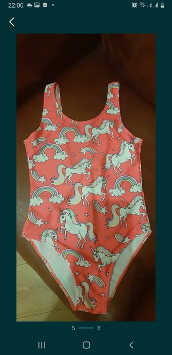Продам купальник на девочку 7-9 лет.