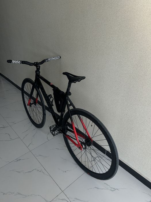 Fixed Gear, Modric
