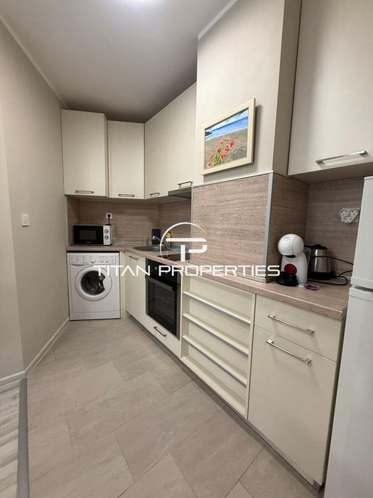 Продава се Двустаен апартамент в Пловдив, Център - 58 кв.м за 2690 €/кв.м - Снимка #1