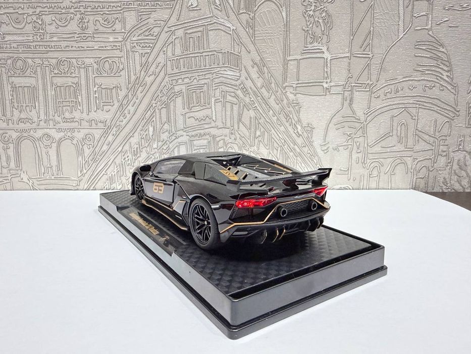 Lamborghini Aventador SVJ 1.32! Металлическая со светом и звуком