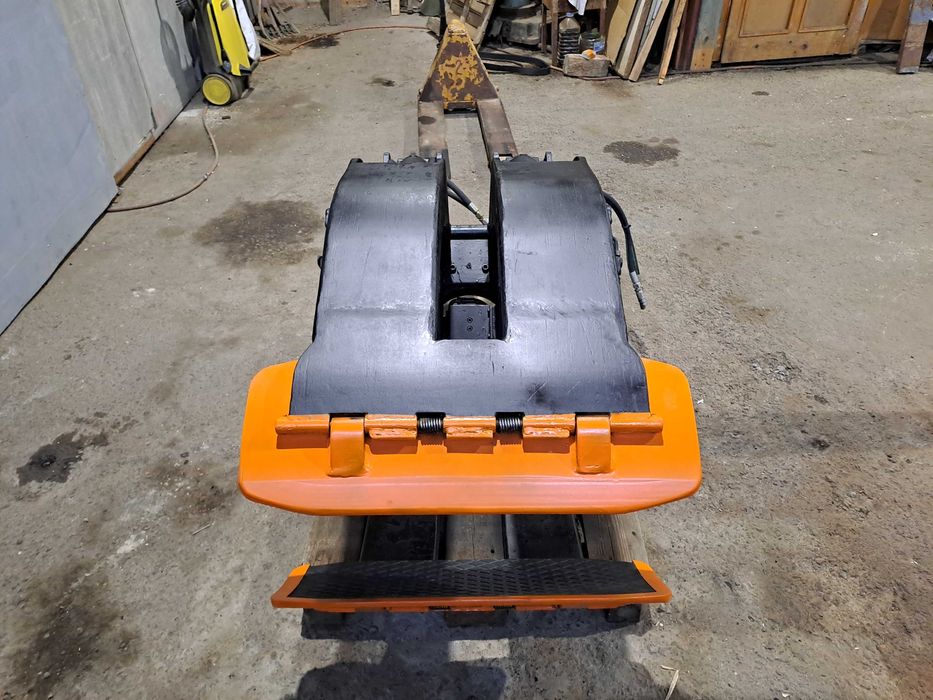Щипка за мотокар - MAYER 1500kg