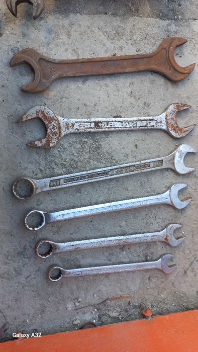 Ключ гаечные  большие Ключи