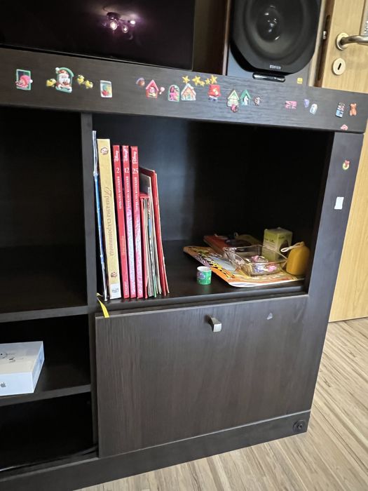 Спешно! ТВ шкаф / секция