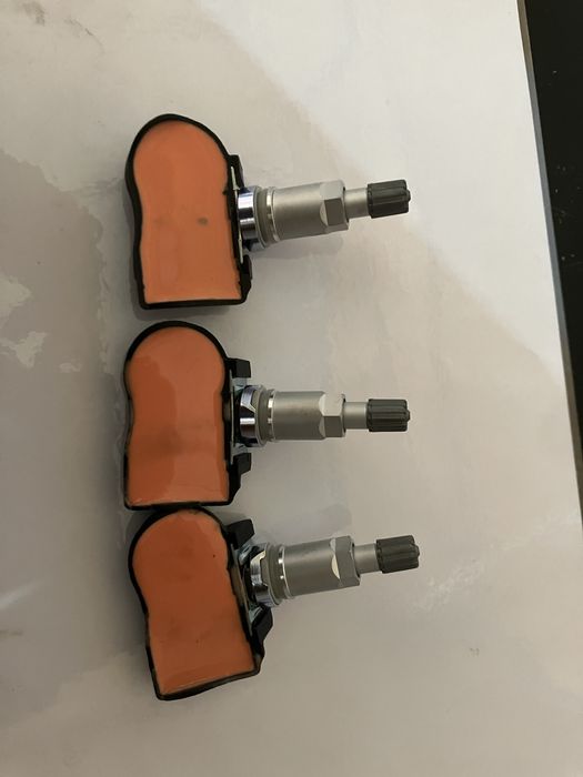 Vând senzori presiune roti bmw