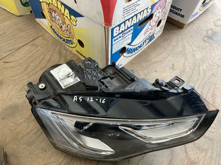 Десен фар за Audi A5.Би-ксенон Фейслифт. 12-16.