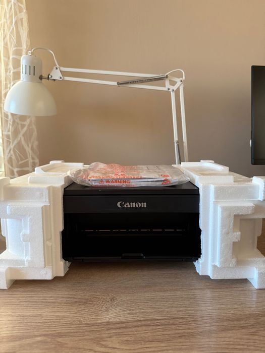 Като НОВ! Принтер Canon Pixma TS3150 + подарък хартия