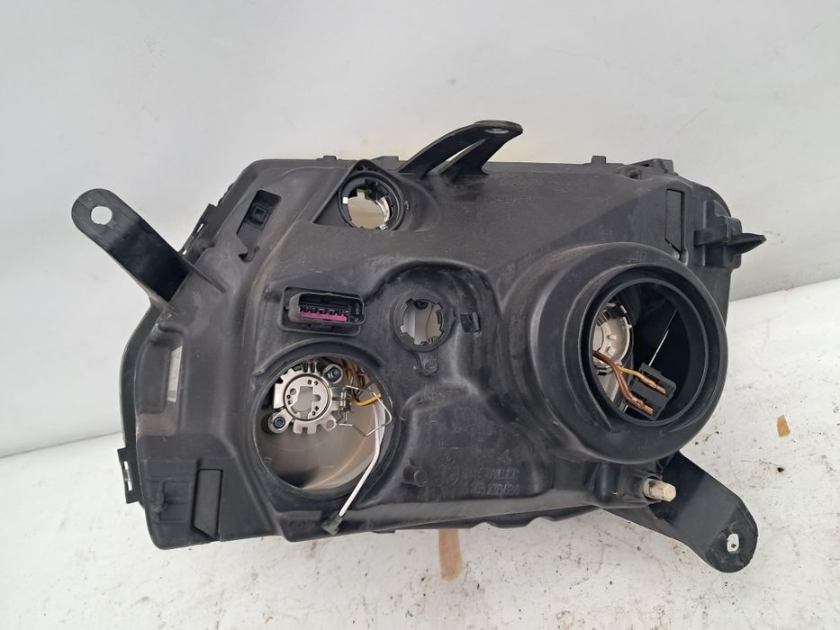 Фар Dacia Duster 2010/ 2016 г