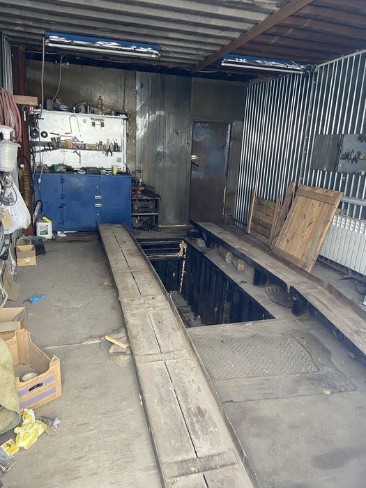 Продам дом с 3 боксами