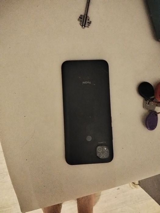 Продам срочно телефон