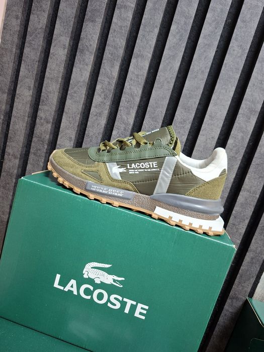 Adidași  lacoste