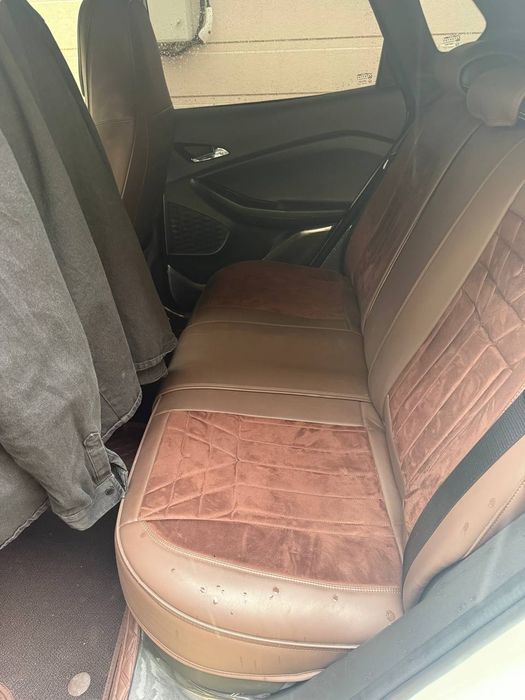 Продаётся автомобиль Traker-2 premier