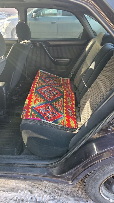 Продам тойоту карина е