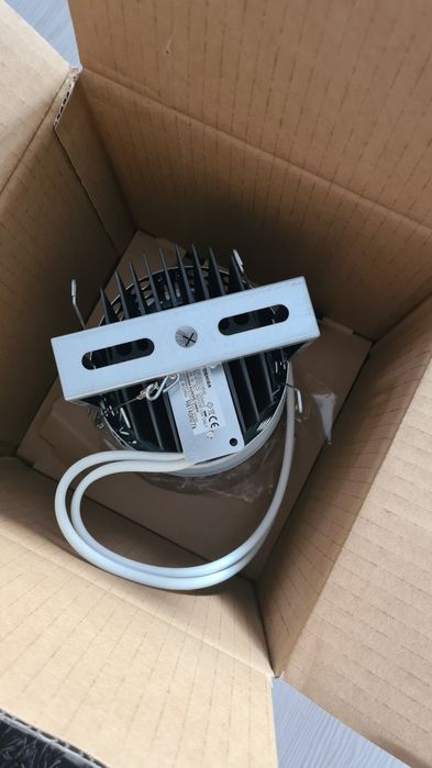 Proiector led toshiba