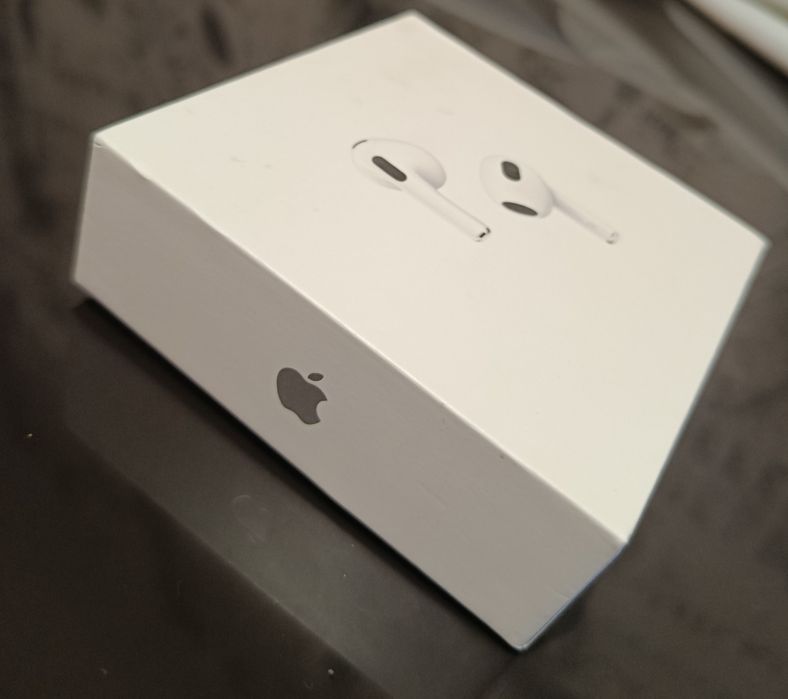 Наушники AirPods 3