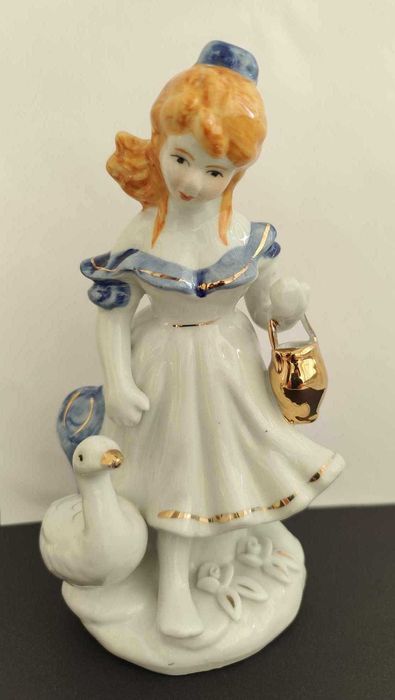 Големи колекционерски порцеланови фигурки