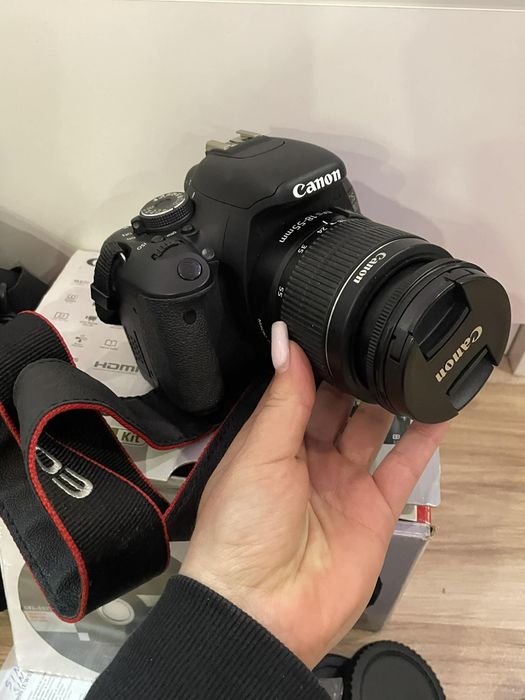 Фотоапарат Canon 600 D