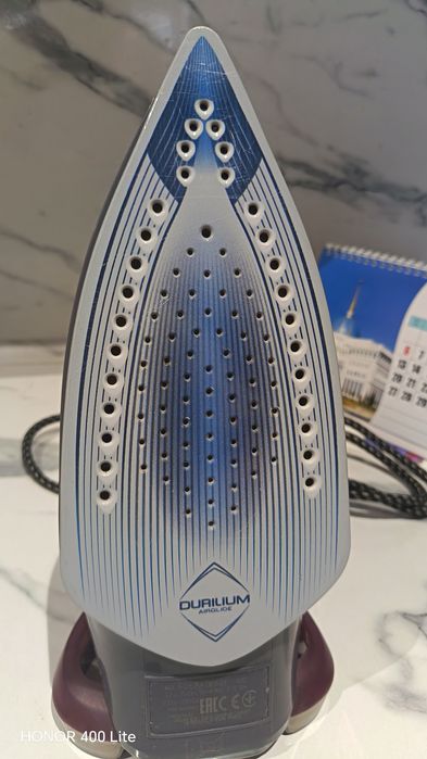 Продам б/у утюг Tefal