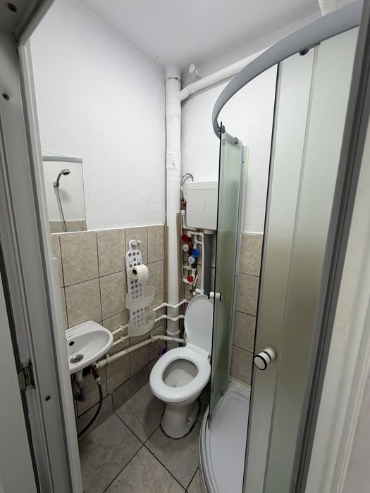 De inchiriat garsoniera Berceni