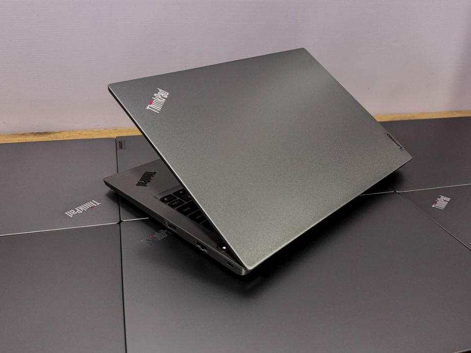 LENOVO E14 SILVER EDITION 12-Avlod kuchli biznes klass noutbuk