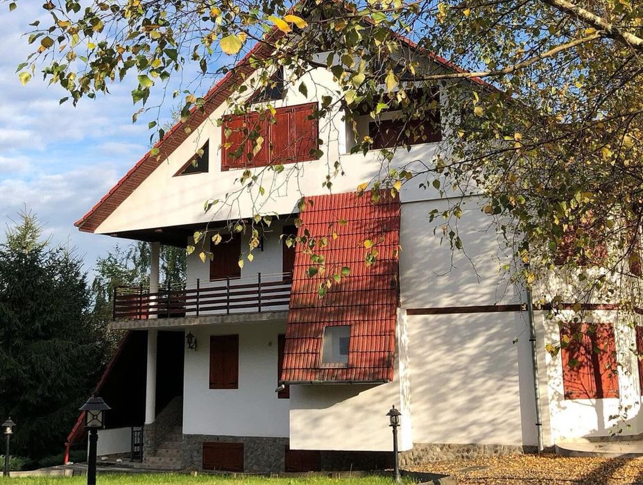 Proprietate premium Colibița | 423 mp | 27 ari | panoramă lac & munți | investiție