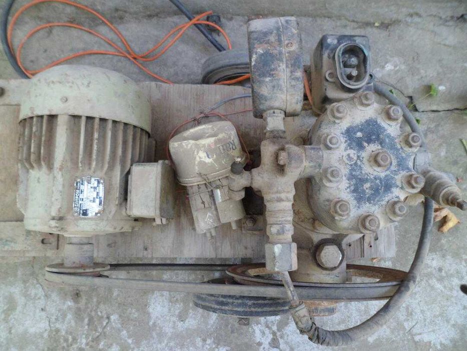 Продам компрессор