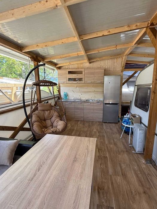 Продавам каравана – оборудвана с всичко необходимо!