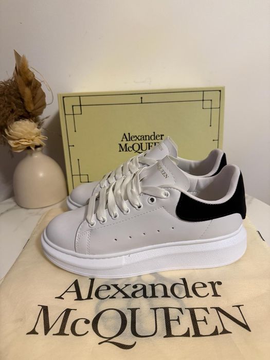 Adidasi Alexander McQueen Classic