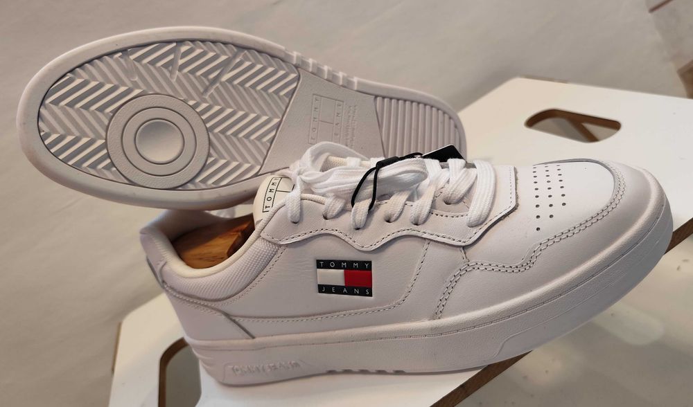 Pantofi sport casual 41 premium Tommy Hilfiger NOI piele naturala moale