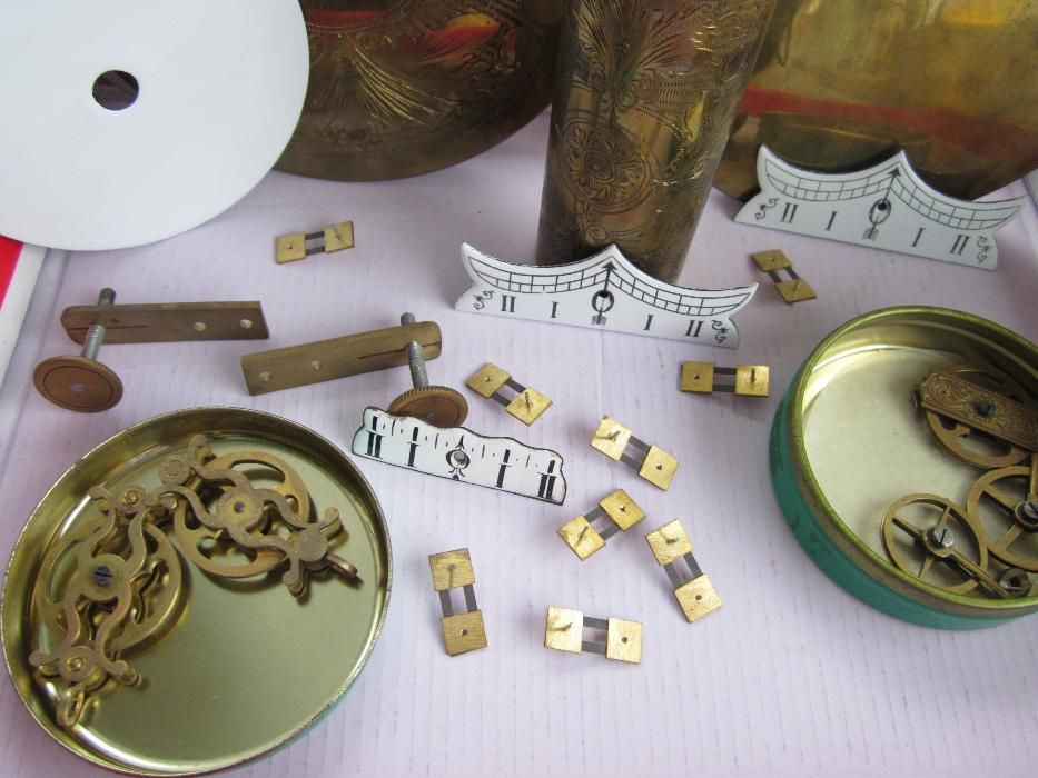 Piese pentru ceasuri de perete