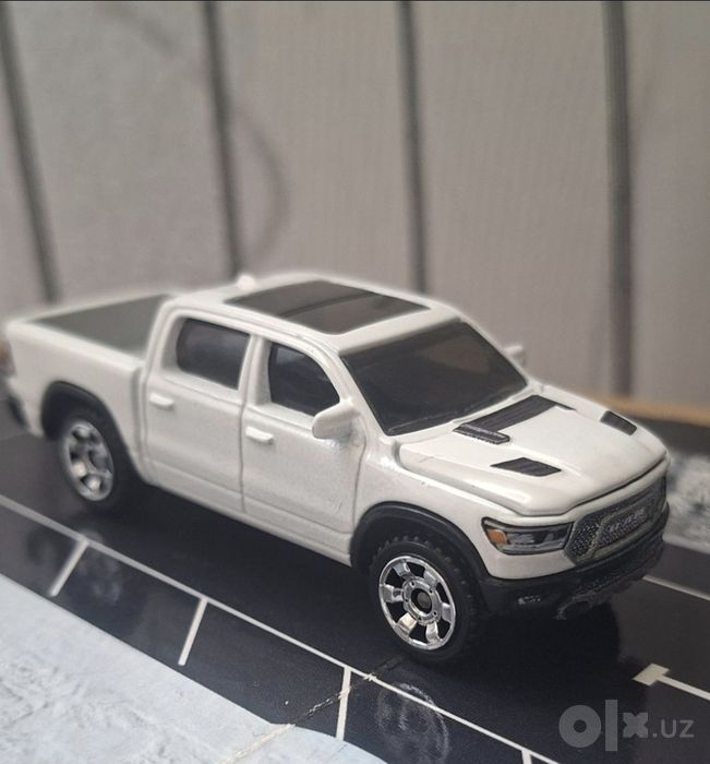 Продам Hot Wheels Silver, Matchbox.             Цена на фото
