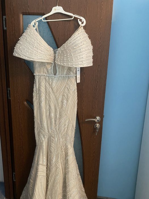 Официална рокля !!