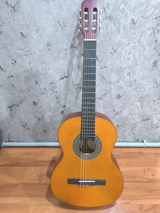 Гитара классическая и акустическая